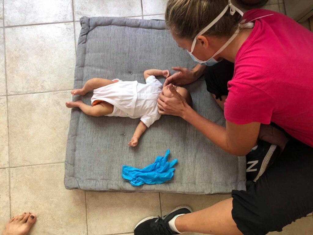 marie-claude dion osteopathe avec un bebe